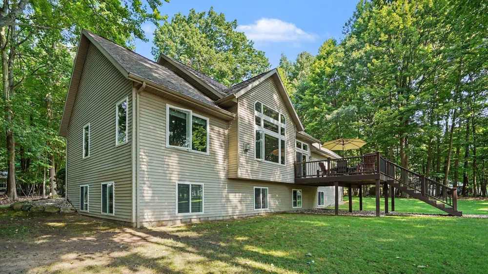 6714 Beechnut Court #204 Stanwood, MI 49346
