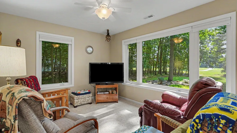 6714 Beechnut Court #204 Stanwood, MI 49346