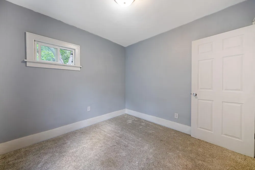 942 Ada Avenue Muskegon, MI 49442