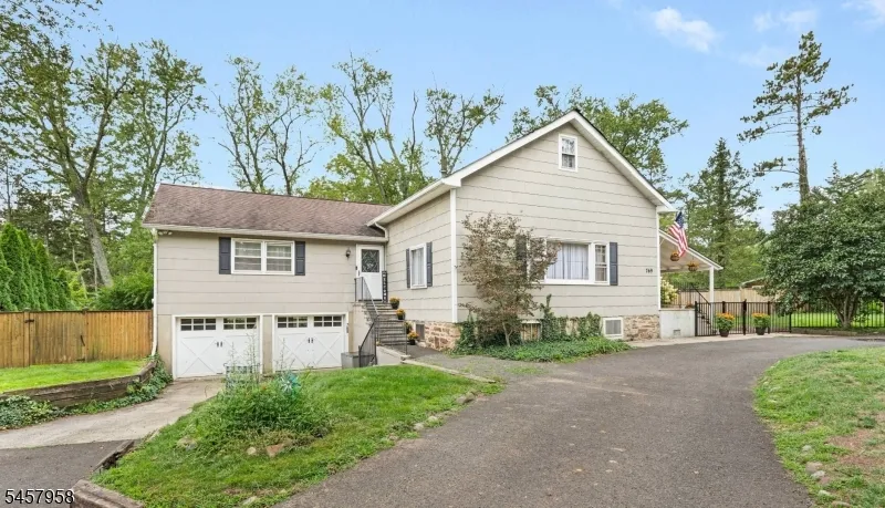 769 Chimney Rock Rd Bridgewater, NJ 08836