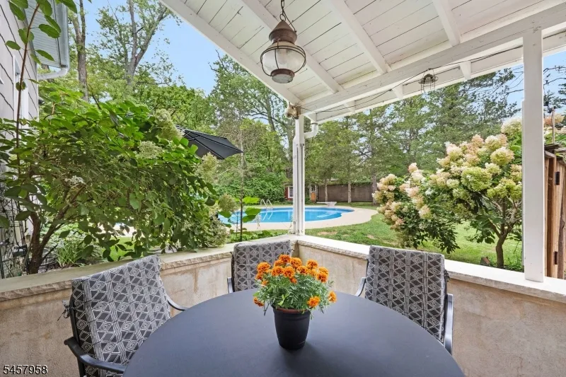 769 Chimney Rock Rd Bridgewater, NJ 08836