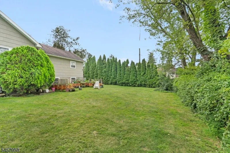 769 Chimney Rock Rd Bridgewater, NJ 08836