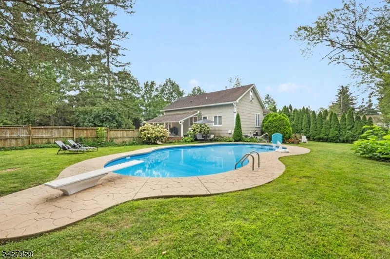 769 Chimney Rock Rd Bridgewater, NJ 08836