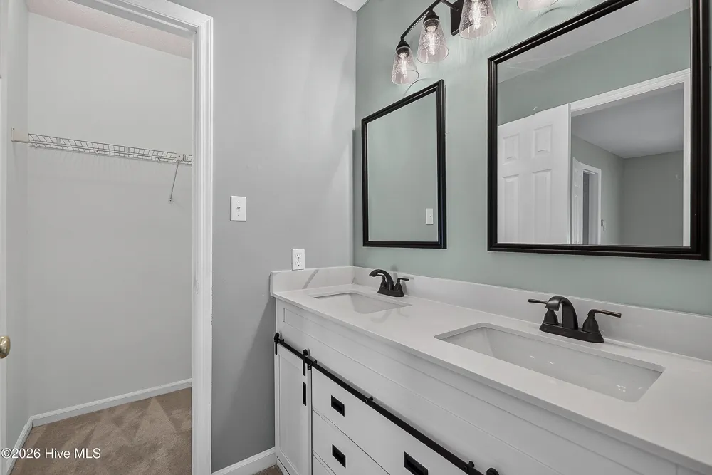 219 Audubon Drive Jacksonville, NC 28546