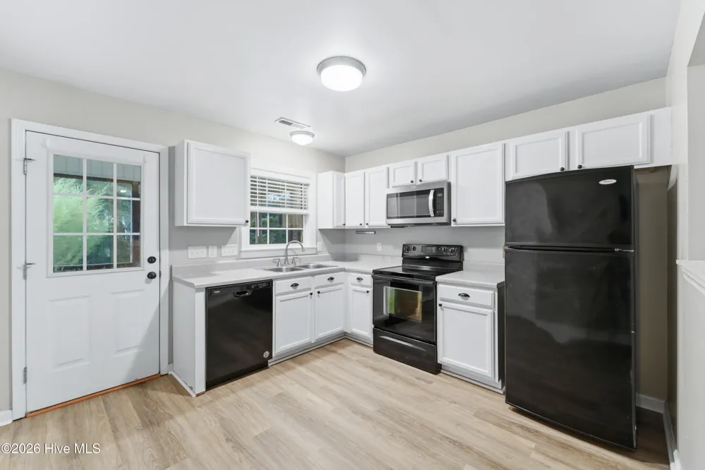 308 Caldwell Loop Jacksonville, NC 28546