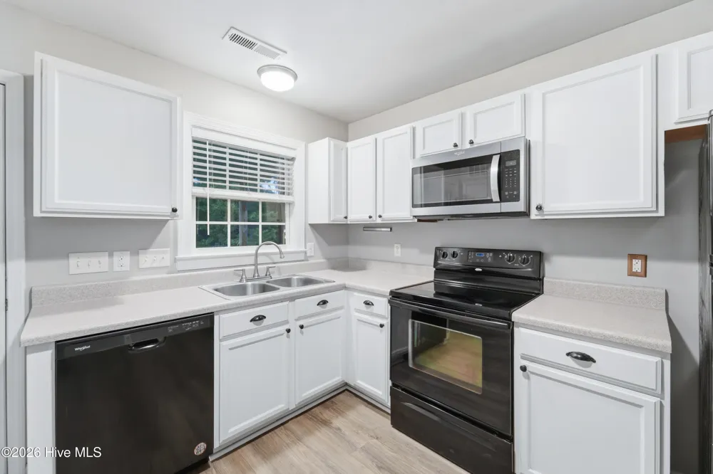 308 Caldwell Loop Jacksonville, NC 28546