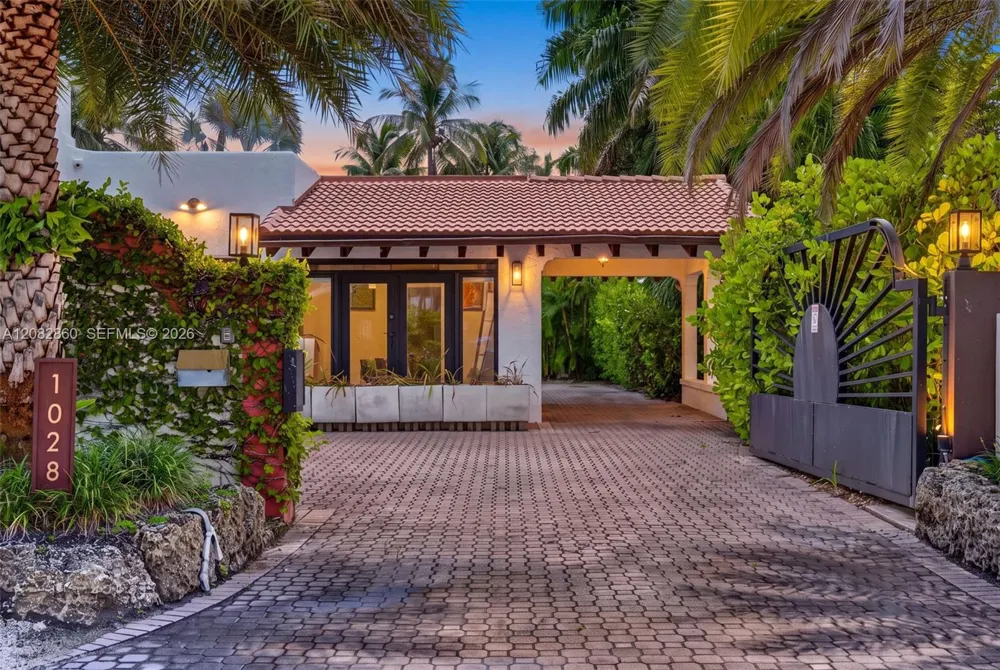 1028 NE 84th St Miami, FL 33138