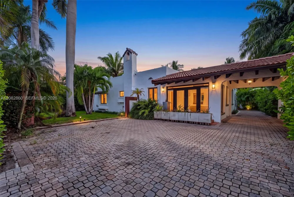1028 NE 84th St Miami, FL 33138