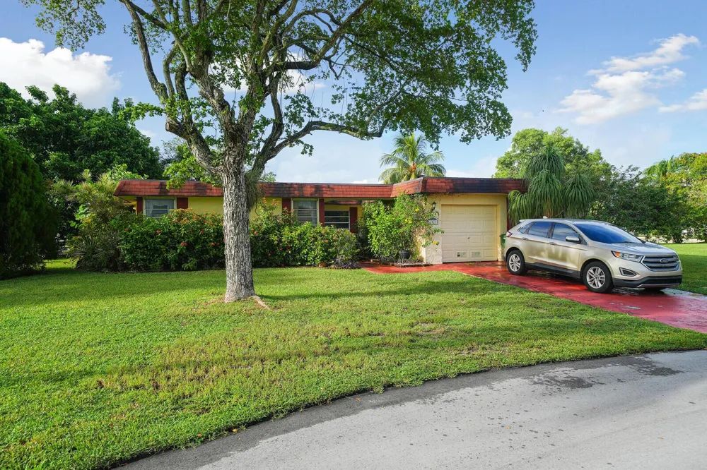 6311 NW 72nd Avenue Tamarac, FL 33321