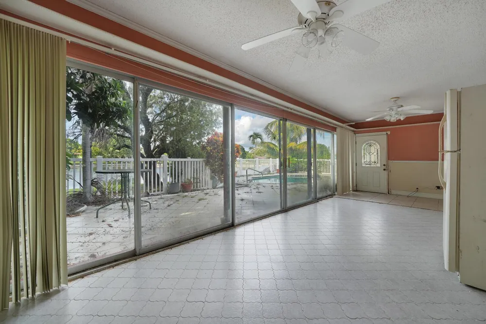 6311 NW 72nd Avenue Tamarac, FL 33321