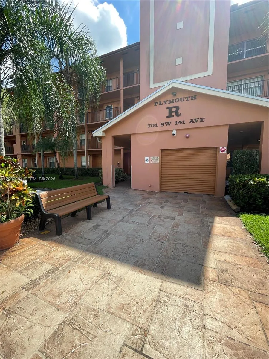 701 SW 141st Ave #110R Pembroke Pines, FL 33027