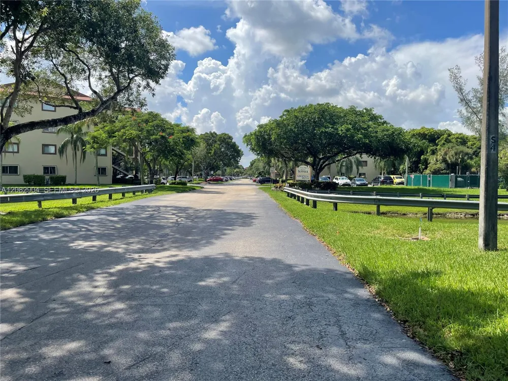 701 SW 141st Ave #110R Pembroke Pines, FL 33027