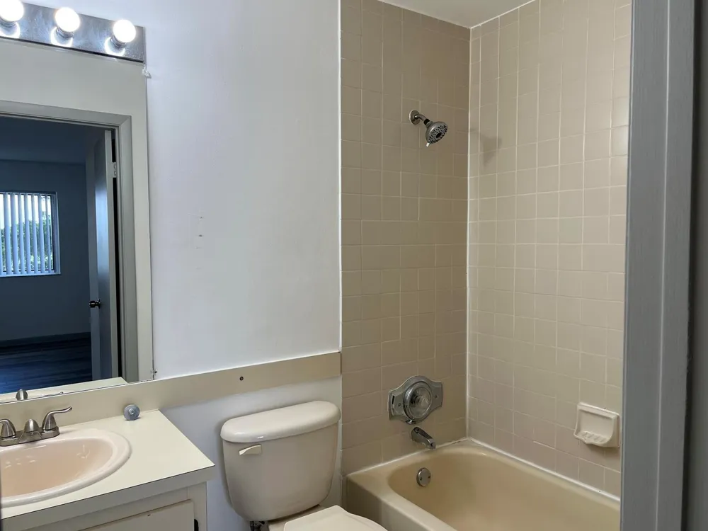 5200 NW 31ST AVENUE #138 Fort Lauderdale, FL 33309