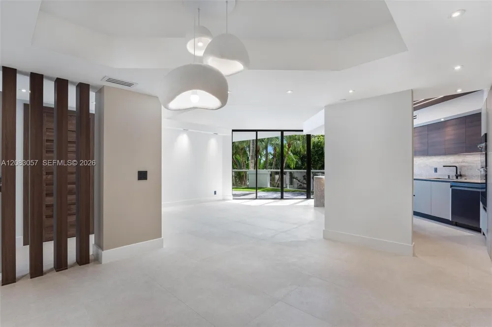 3610 Yacht Club Dr #213 Aventura, FL 33180