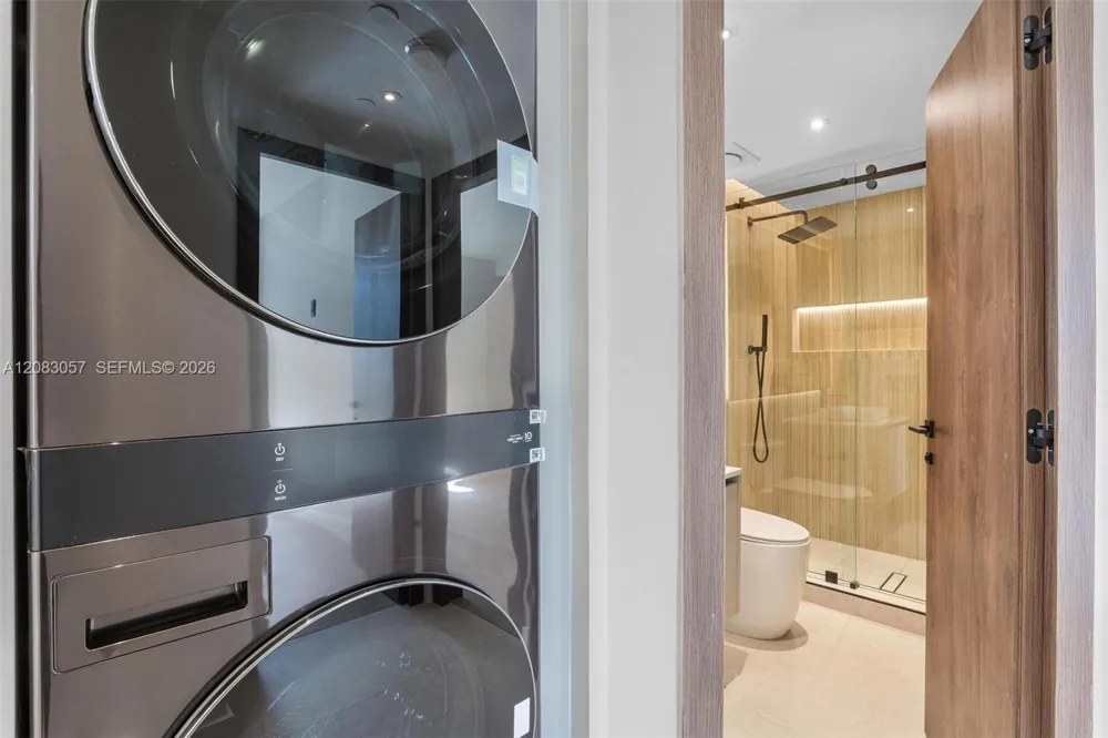 3610 Yacht Club Dr #213 Aventura, FL 33180