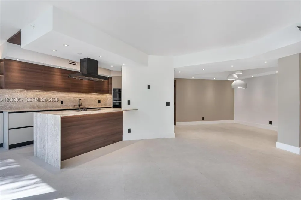 3610 Yacht Club Dr #213 Aventura, FL 33180