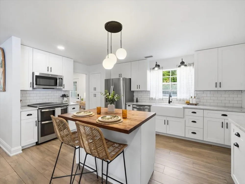 1700 DUNCAN COURT Clearwater, FL 33756