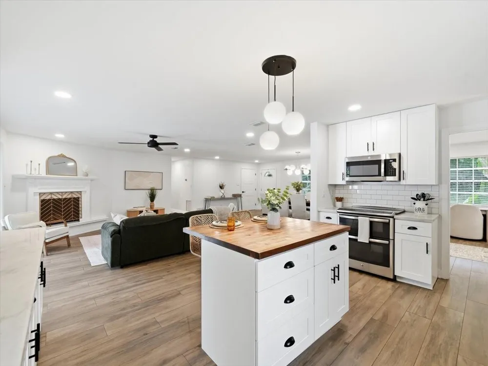 1700 DUNCAN COURT Clearwater, FL 33756
