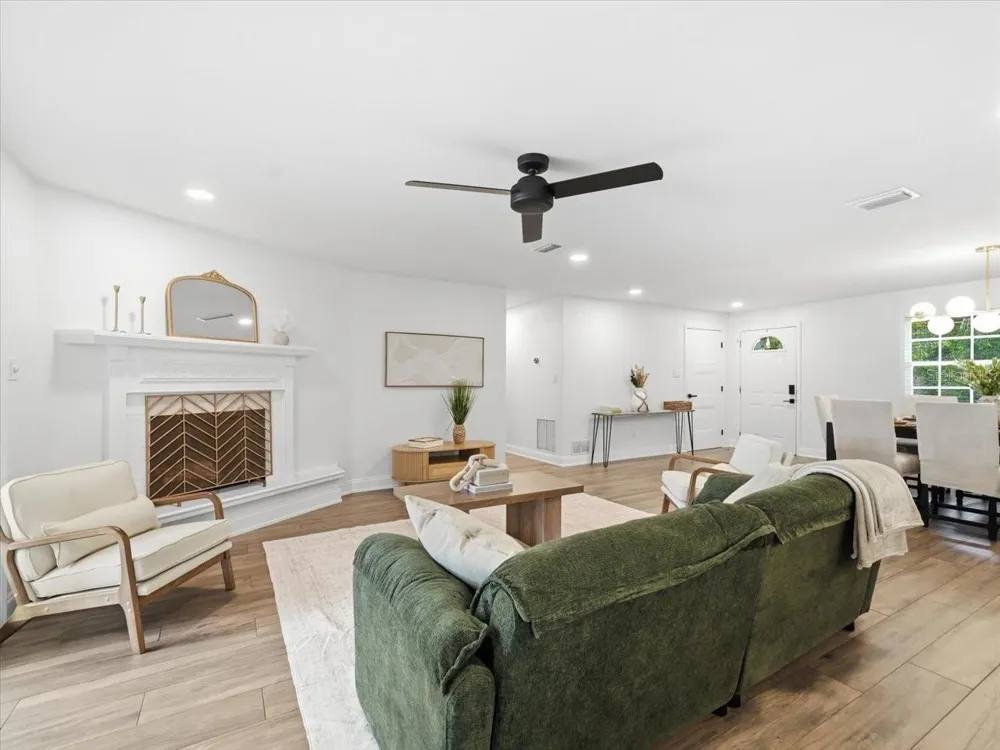 1700 DUNCAN COURT Clearwater, FL 33756