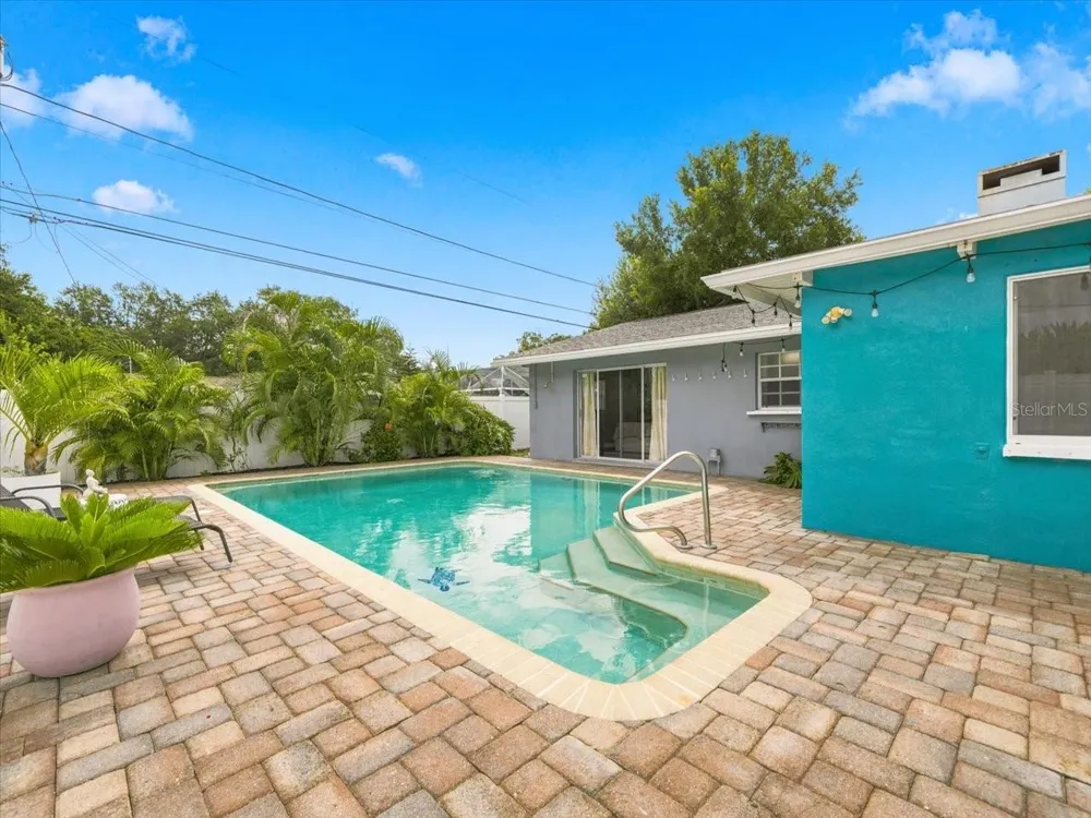 1700 DUNCAN COURT Clearwater, FL 33756