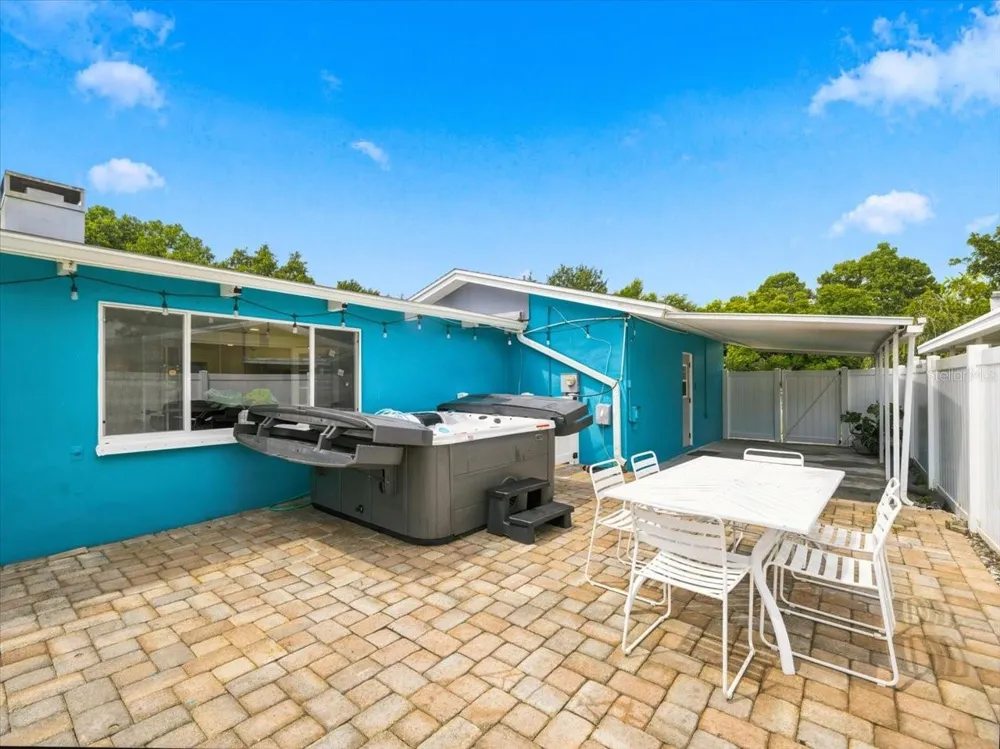 1700 DUNCAN COURT Clearwater, FL 33756