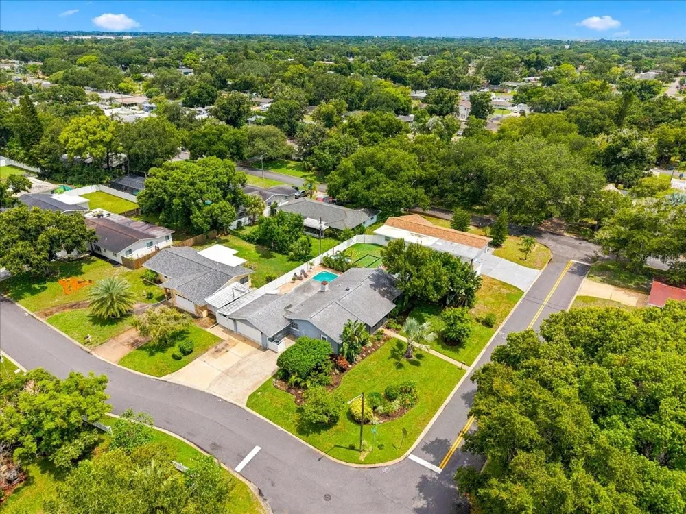 1700 DUNCAN COURT Clearwater, FL 33756