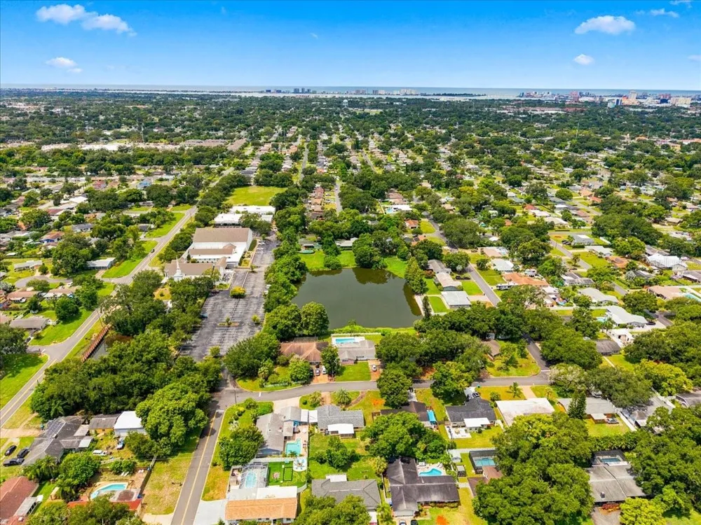 1700 DUNCAN COURT Clearwater, FL 33756