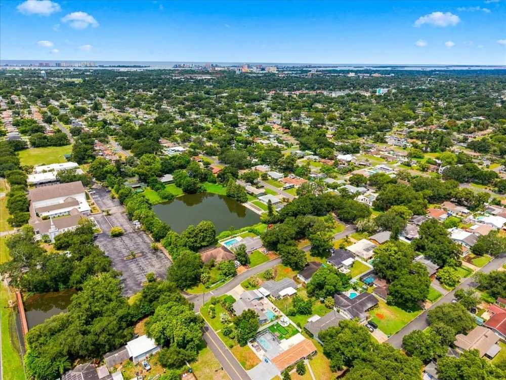 1700 DUNCAN COURT Clearwater, FL 33756