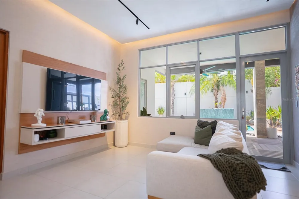 120 URB.BELAIR AT FINCA ELENA | CALLE NARANJO #120 Guaynabo, PR 00971
