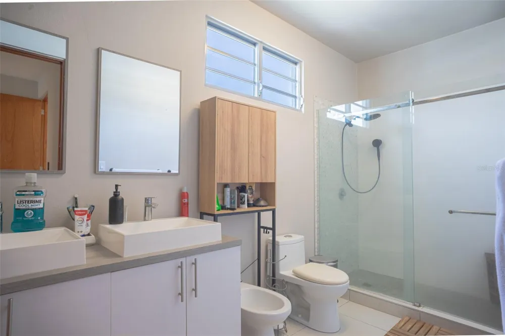 120 URB.BELAIR AT FINCA ELENA | CALLE NARANJO #120 Guaynabo, PR 00971