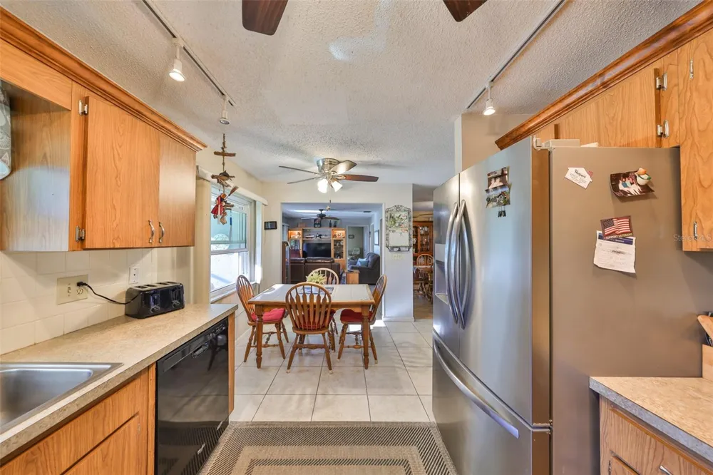 672 ALLEGHENY DRIVE Sun City Center, FL 33573