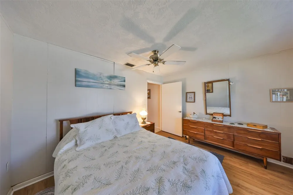 672 ALLEGHENY DRIVE Sun City Center, FL 33573