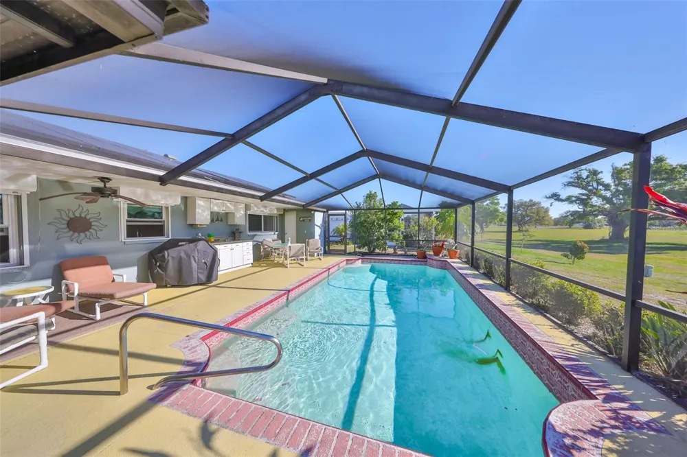672 ALLEGHENY DRIVE Sun City Center, FL 33573