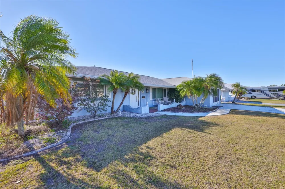 672 ALLEGHENY DRIVE Sun City Center, FL 33573