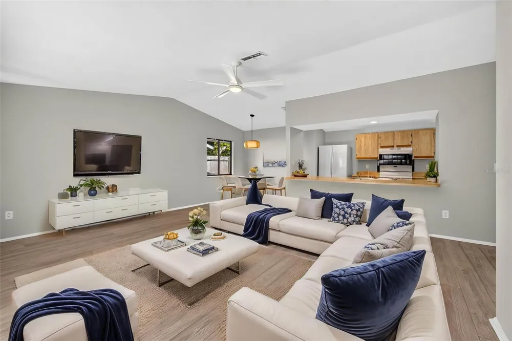 651 TIMBER BAY CIRCLE E Oldsmar, FL 34677