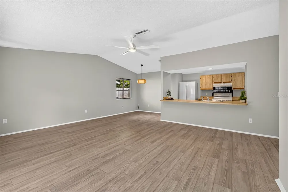 651 TIMBER BAY CIRCLE E Oldsmar, FL 34677