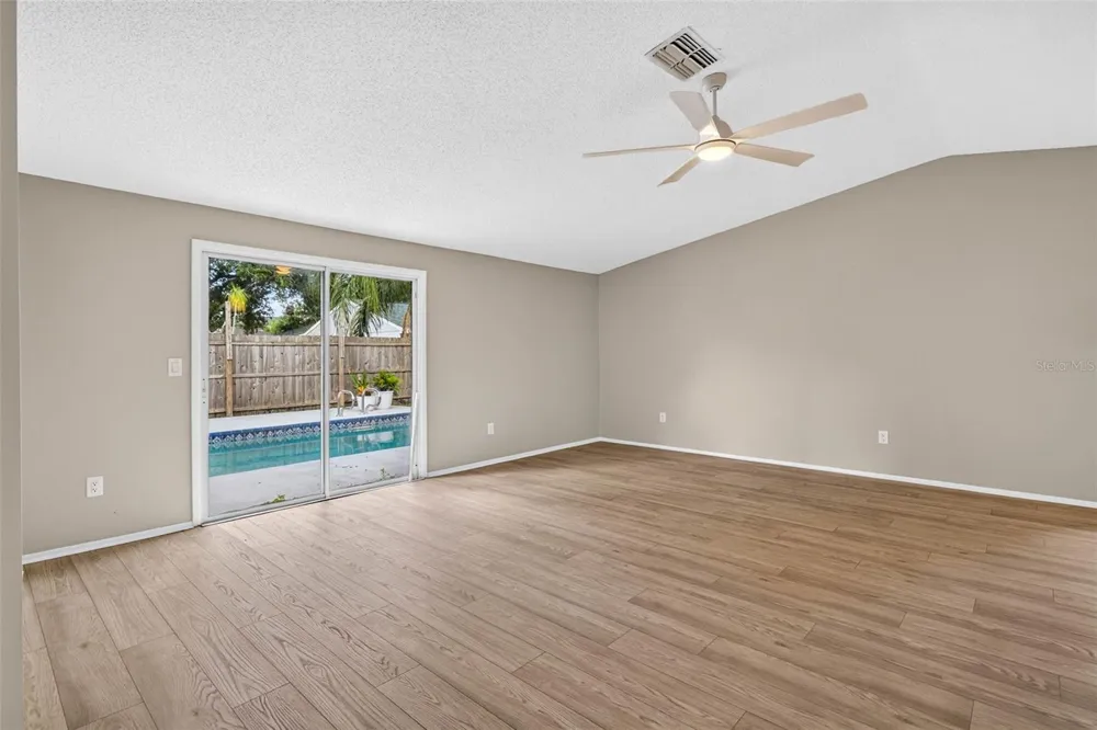 651 TIMBER BAY CIRCLE E Oldsmar, FL 34677