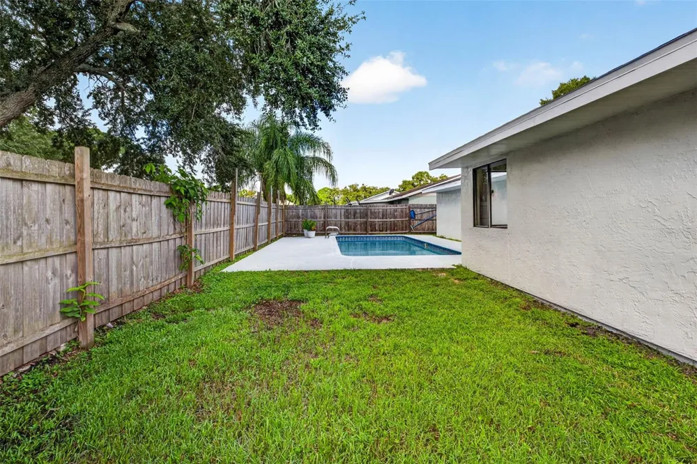 651 TIMBER BAY CIRCLE E Oldsmar, FL 34677