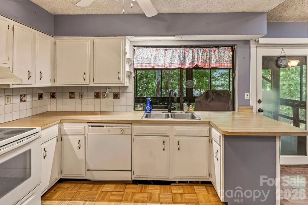 51 Rising Meadow Lane Mills River, NC 28759