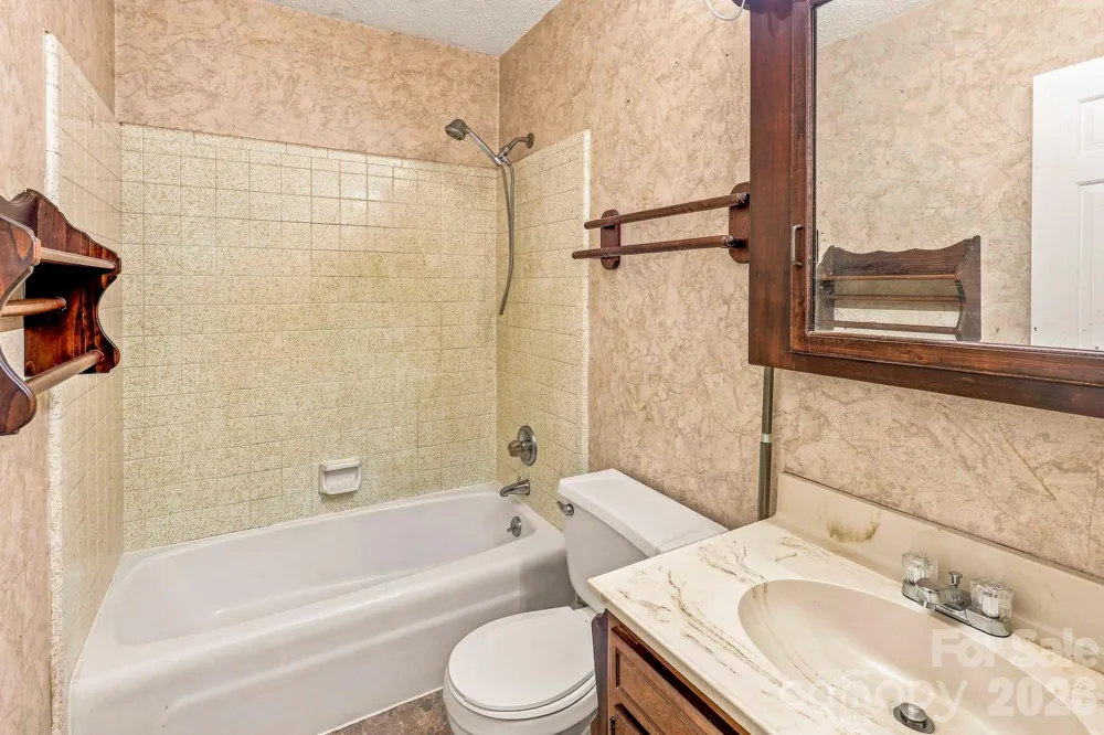 51 Rising Meadow Lane Mills River, NC 28759