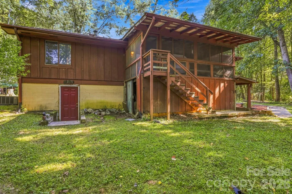51 Rising Meadow Lane Mills River, NC 28759