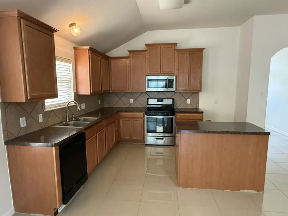 1516 Tonia Loop Round Rock, TX 78665