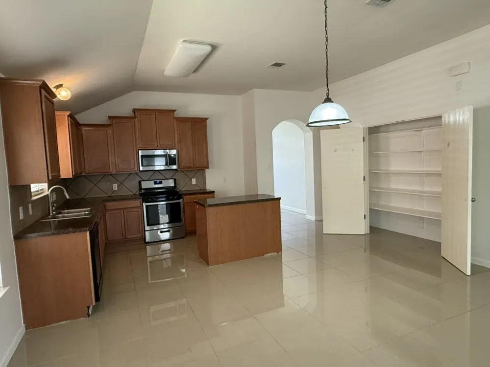 1516 Tonia Loop Round Rock, TX 78665
