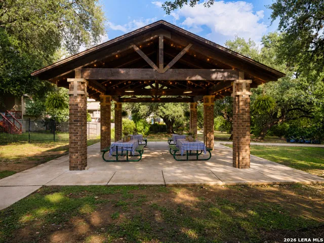 10331 SALAMANCA Helotes, TX 78023