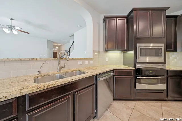 10331 SALAMANCA Helotes, TX 78023
