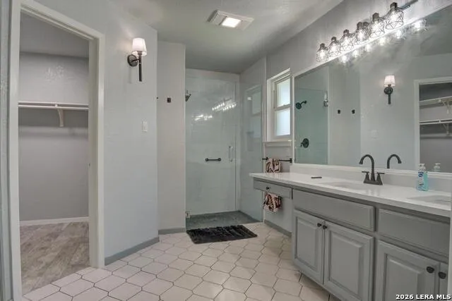 310 remington dr Bergheim, TX 78004