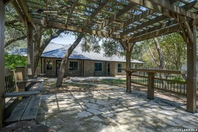 310 remington dr Bergheim, TX 78004