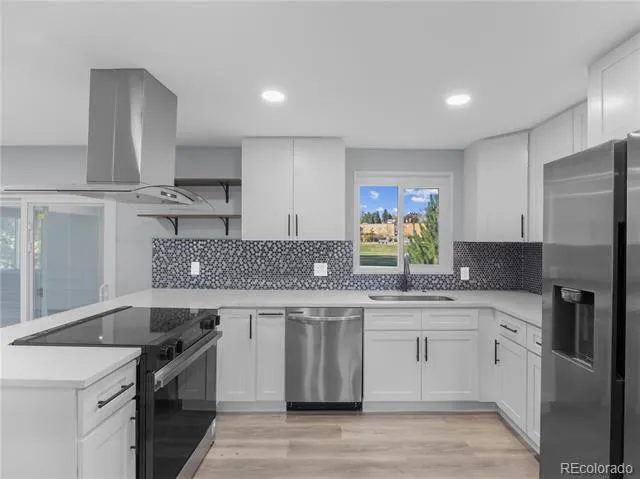 951 E 10th Avenue Broomfield, CO 80020