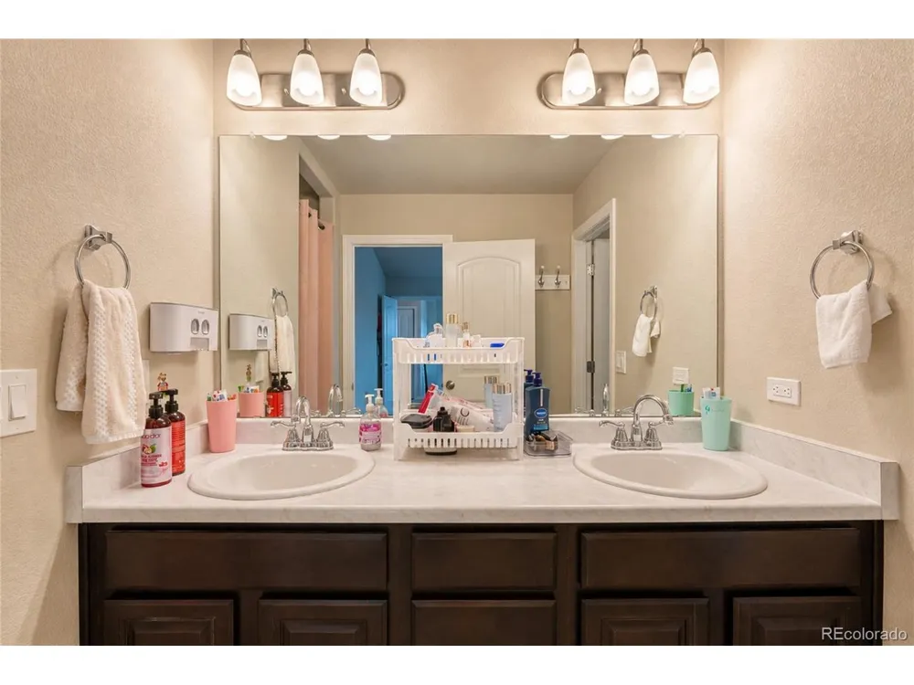 948 Bidwell Drive Colorado Springs, CO 80915