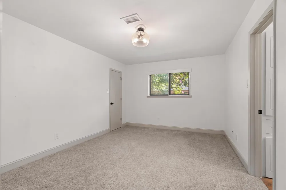 2108 Forest Hills Road Grapevine, TX 76051